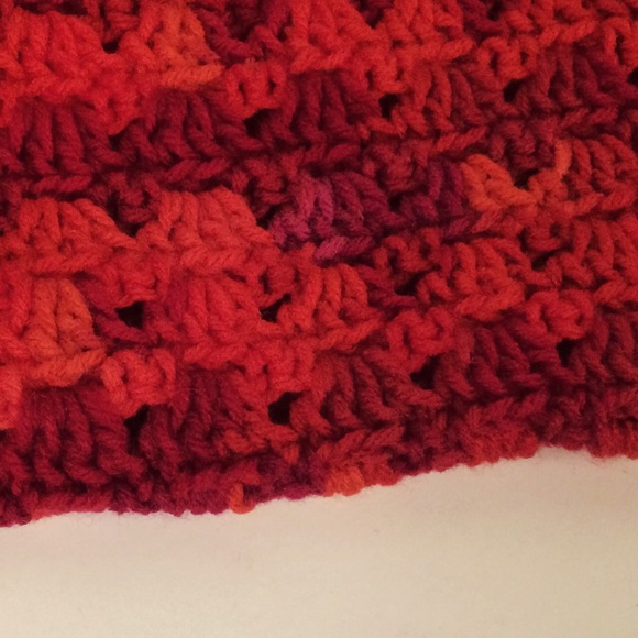 Crocheted throw blanket. - Picture 3 of 3